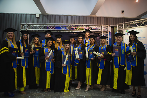 Conferidos Diplomas a médicos de diferentes ciudades de Venezuela así como de otros países de Latinoamérica.